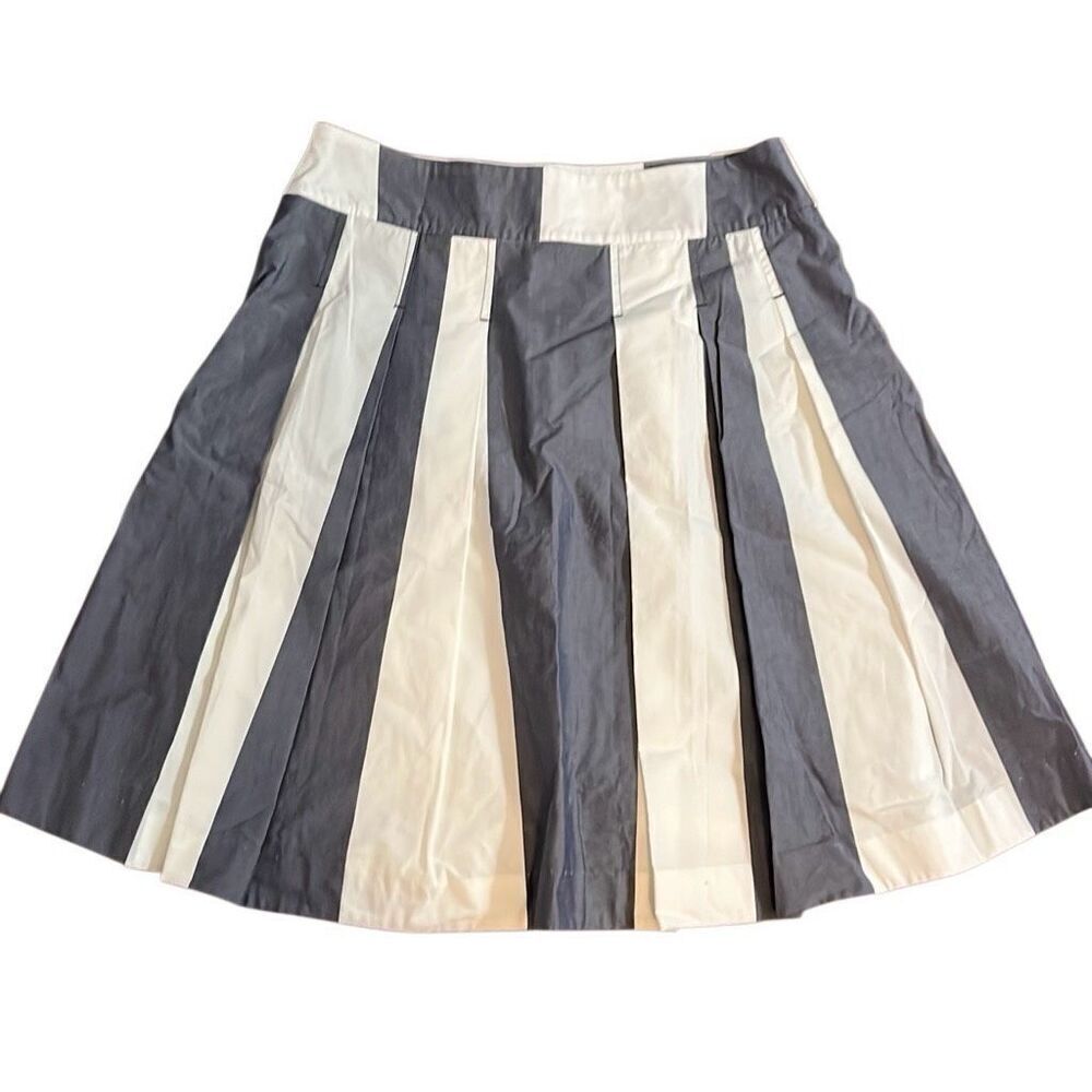 Boden Precious side, zip blue and white striped flouncy skirt size 6